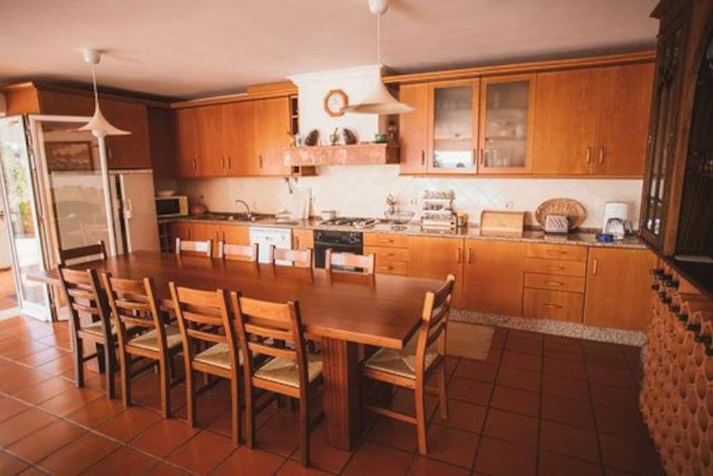 Villa Fatima-ourem - Quinta Da Luz - Breakfast Included Ourem