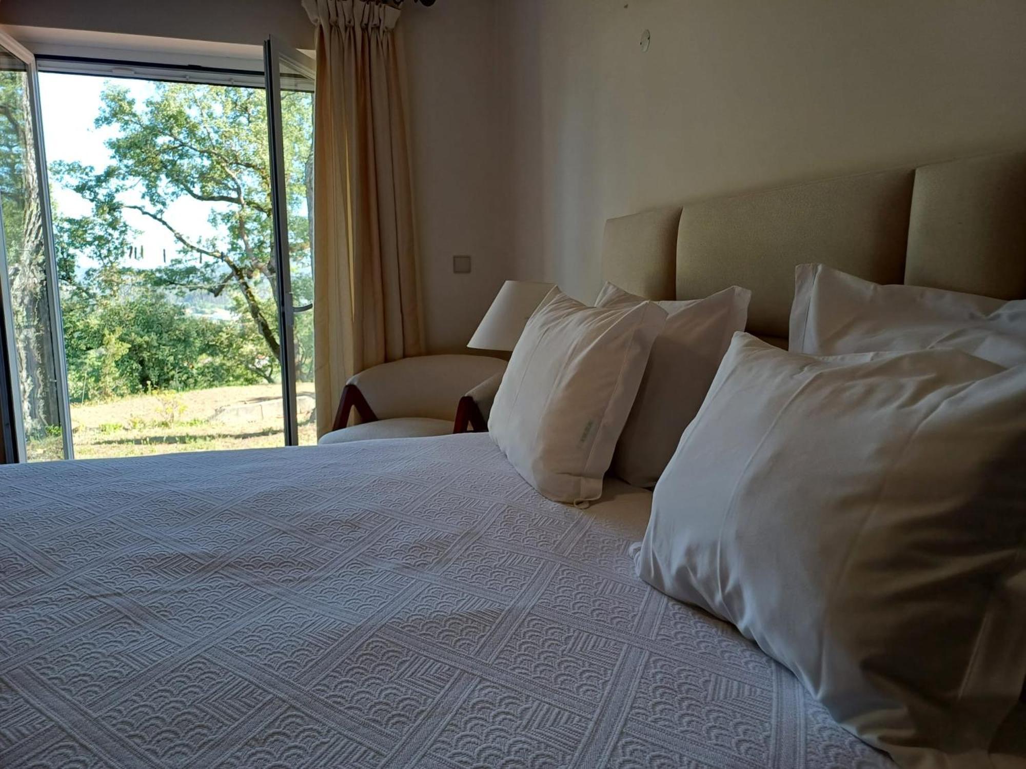 Villa Fatima-ourem - Quinta Da Luz - Breakfast Included *
